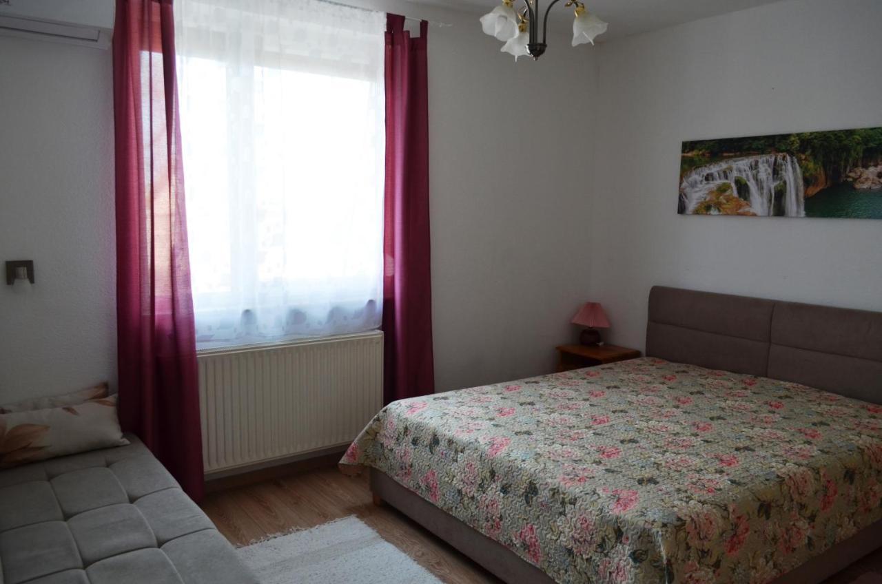 Gazlang Apartman Hajduszoboszlo Exterior photo